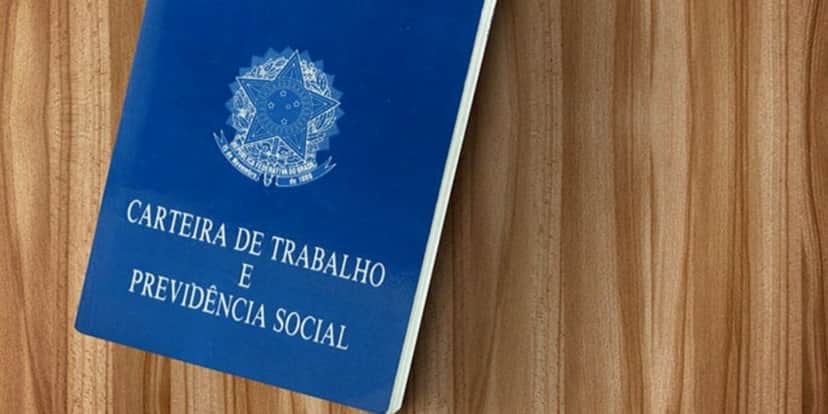 Carteira de trabalho (Foto: Reprodução / Internet) Carteira de trabalho (Foto: Reprodução / Internet)