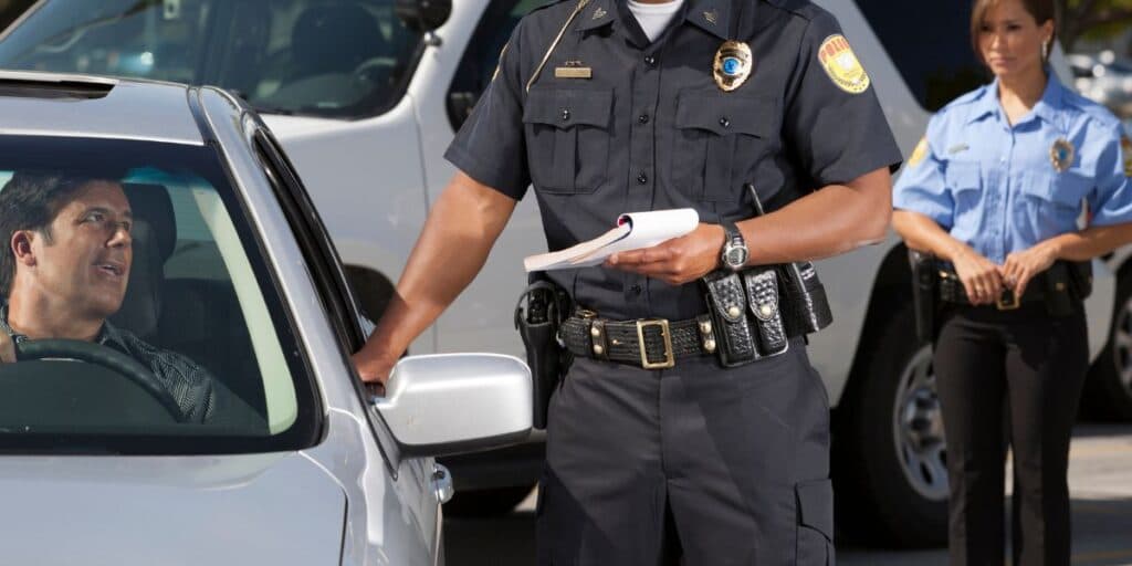 Lei de trânsito que está EM VIGOR traz proibição nos carros - Foto: Canva Lei de trânsito que está EM VIGOR traz proibição nos carros - Foto: Canva