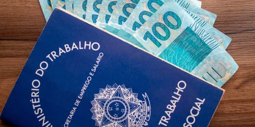 O anúncio sobre o pagamento do 14º salário (Foto: Governo Federal) O anúncio sobre o pagamento do 14º salário (Foto: Governo Federal)