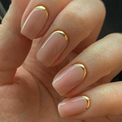 Unhas minimalistas e delicadas para o Natal e o Ano Novo - Foto Internet Unhas minimalistas e delicadas para o Natal e o Ano Novo - Foto Internet