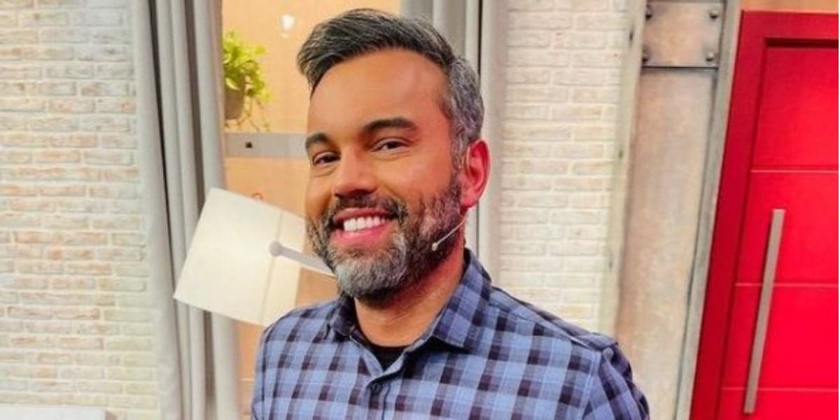 Alex Sampaio teve que revelar ao vivo que gosta de homens (Reprodução: Band) Alex Sampaio teve que revelar ao vivo que gosta de homens (Reprodução: Band)