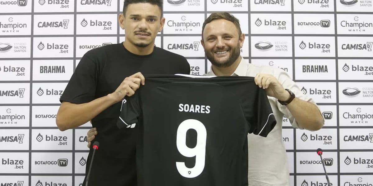 Mazzuco e Tiquinho Soares - Foto | Reprodução: Botafogo Mazzuco e Tiquinho Soares - Foto | Reprodução: Botafogo
