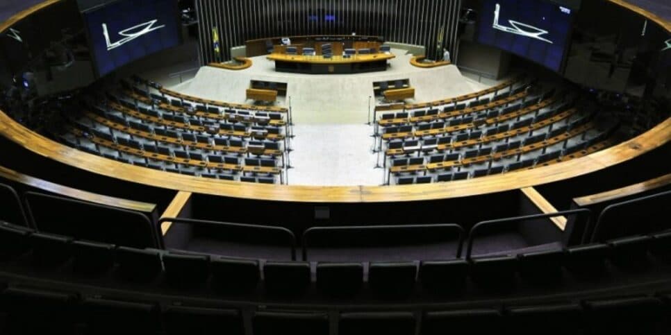 Apesar da aprovação na Câmara dos Deputados, o PL ainda não foi pra frente (Reprodução: Internet) Apesar da aprovação na Câmara dos Deputados, o PL ainda não foi pra frente (Reprodução: Internet)