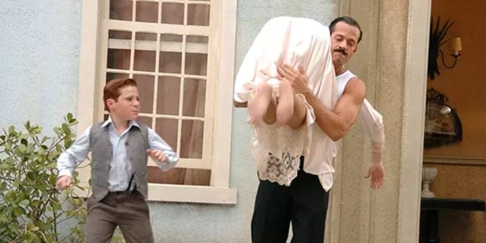Na épica, Carlito estava com apenas 10 anos de idade (Reprodução: Globo) Na épica, Carlito estava com apenas 10 anos de idade (Reprodução: Globo)