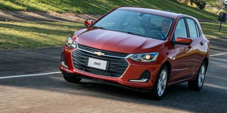 Chevrolet Onix está apenas na 5° posição (Reprodução/Foto: Chevrolet/Divulgação) Chevrolet Onix está apenas na 5° posição (Reprodução/Foto: Chevrolet/Divulgação)