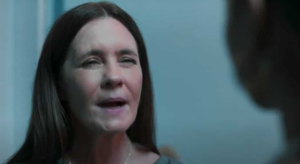 Mércia anuncia queda de Viola para Luma (Foto: Reprodução/ Globo) Mércia anuncia queda de Viola para Luma (Foto: Reprodução/ Globo)