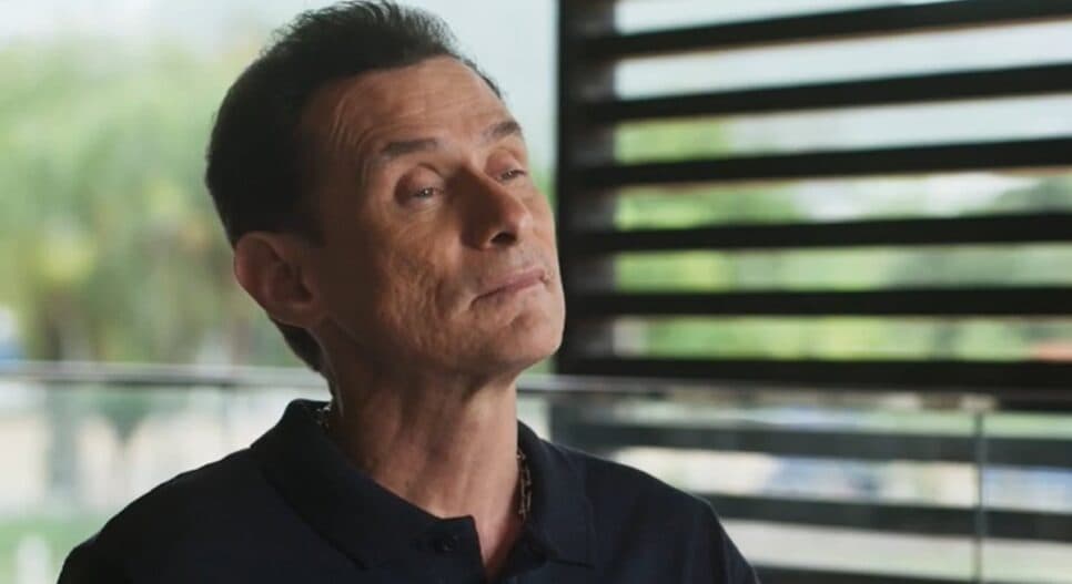 Gerson mata capanga de rival e o deixa derrotado (Foto: Reprodução/ TV Globo) Gerson mata capanga de rival e o deixa derrotado (Foto: Reprodução/ TV Globo)