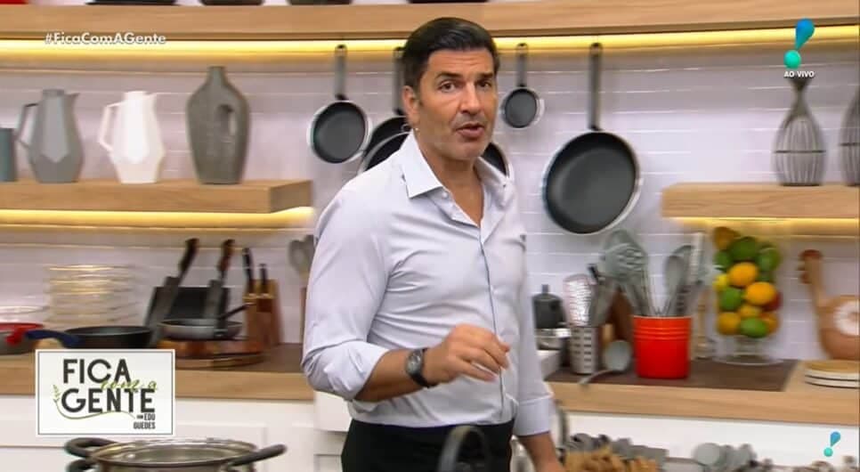 Fica com a Gente, da RedeTV! é programa diário do chef afortunado e empreendedor (Foto: Reprodução/ YouTube) Fica com a Gente, da RedeTV! é programa diário do chef afortunado e empreendedor (Foto: Reprodução/ YouTube)