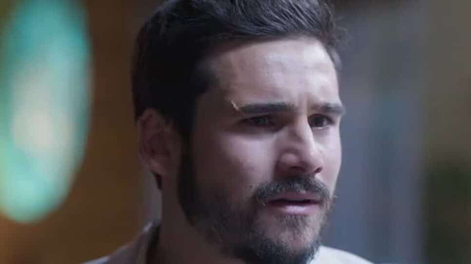 Mania de Você: Rudá acredita que Molina está vivo (Foto: Reprodução/ Globo) Mania de Você: Rudá acredita que Molina está vivo (Foto: Reprodução/ Globo)