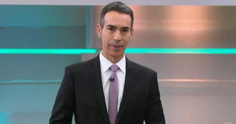 César Tralli, âncora do Jornal Hoje, da Globo, vê braço direito ser demitida (Foto: Reprodução/Globo) César Tralli, âncora do Jornal Hoje, da Globo, vê braço direito ser demitida (Foto: Reprodução/Globo)