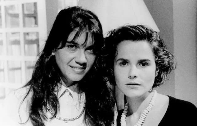 Laís (Cristina Prochaska) e Marília (Bia Seidl) em “Vale Tudo” (Foto: Reprodução / Globoplay)
Laís (Cristina Prochaska) e Marília (Bia Seidl) em “Vale Tudo” (Foto: Reprodução / Globoplay)
