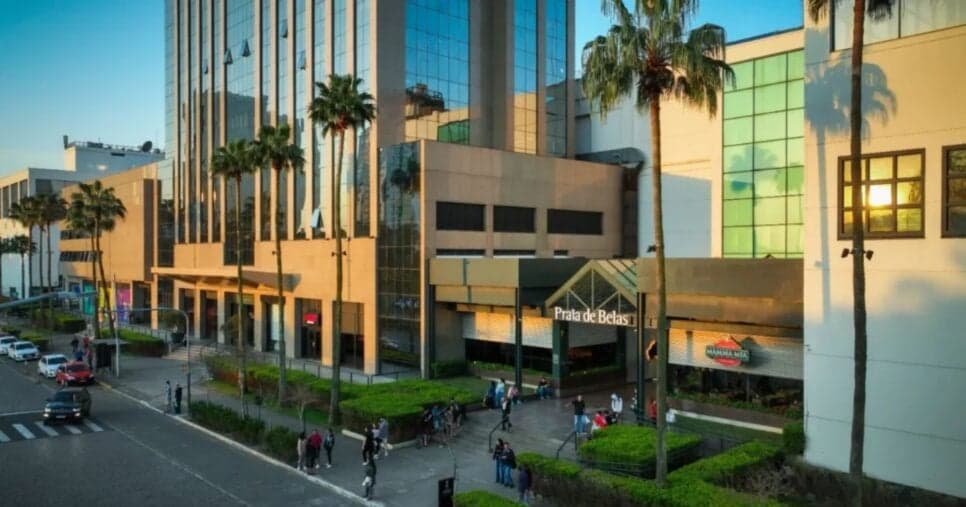 Multa de R$ 1 mil e clientes em alerta no RS: Proibição é confirmada em shoppings de Porto Alegre