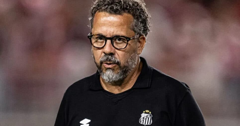 Retorno triunfal de craque de R$ 18M chega pra fazer dupla com Neymar e salvar Cleber Xavier no Santos