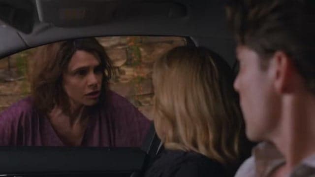 Vale Tudo: imagens inéditas de flashbacks mostram como aconteceu o acidente de carro envolvendo Heleninha e Leonardo (Foto: Reprodução / Globo) Vale Tudo: imagens inéditas de flashbacks mostram como aconteceu o acidente de carro envolvendo Heleninha e Leonardo (Foto: Reprodução / Globo)