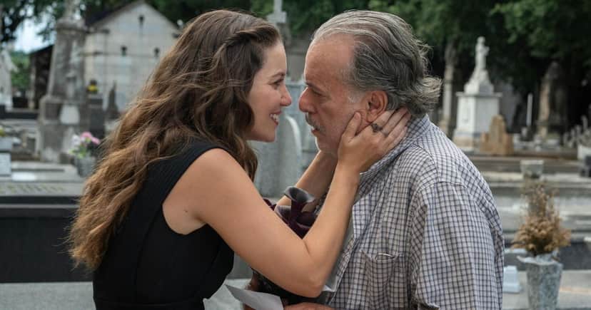 Otoniel e Francesca em Quem Ama Cuida (Foto: Reprodução/ Globo) Otoniel e Francesca em Quem Ama Cuida (Foto: Reprodução/ Globo)
