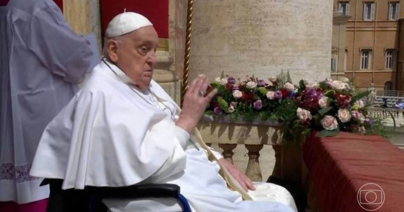 Papa Francisco em seus últimos registros antes de morrer (Foto Reprodução/Globo) Papa Francisco em seus últimos registros antes de morrer (Foto Reprodução/Globo)